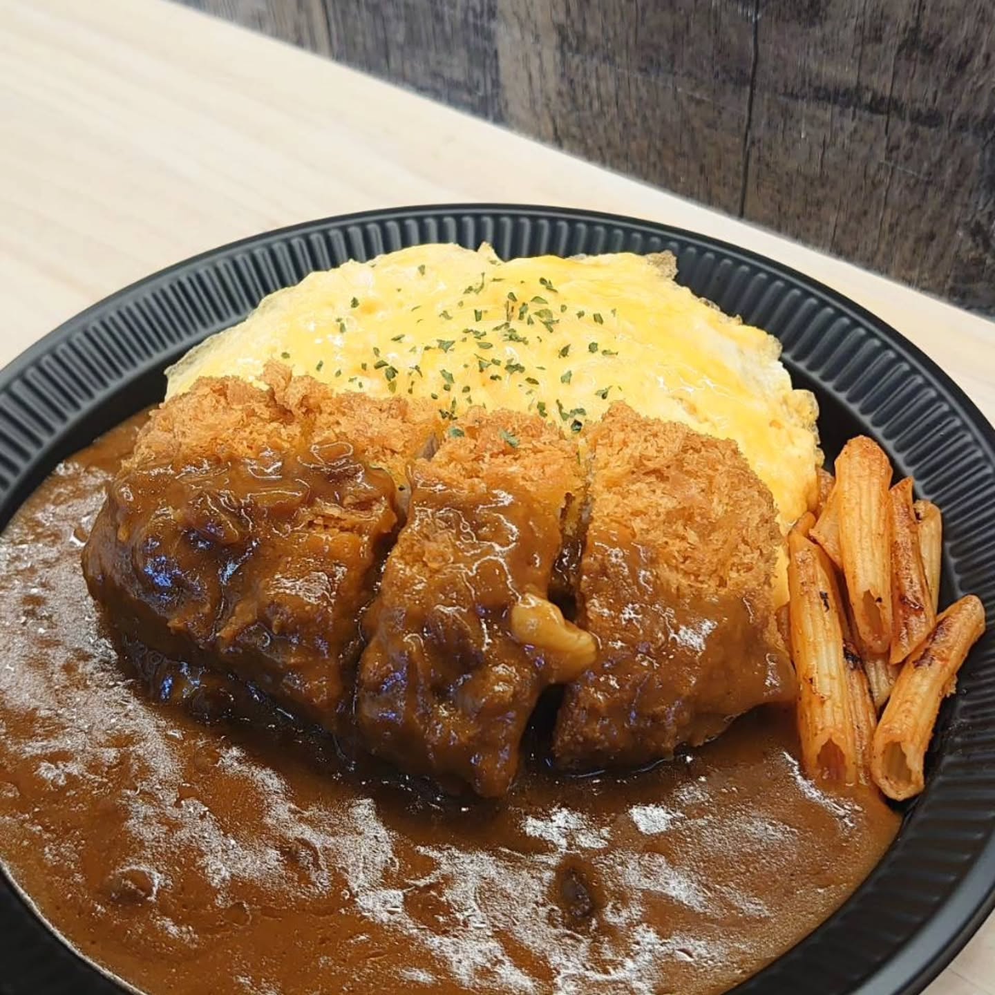 11/26(水)
本日のお弁当
ヒレカツオムカレー 700 円
唐揚げ弁当 660円
のり塩唐揚げ弁当 660円
鮭コロ弁当 680円
エビ入天丼 740円
※現在水曜日と土曜日のみお弁当販売しています
お弁当だけではビタミン不足になるので野菜ジュースなどもいかがですか?
※お電話にてお取り置き可能です!!
※価格はすべて税込み価格です。
※価格は仕入れによって変動します。
群馬
群馬グルメ
伊勢崎
伊勢崎テイクア